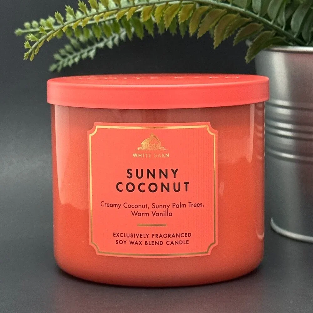 BBW Sunny Coconut White Barn Bath & Body Works 3 Wick Candle - Picture 1 of 10